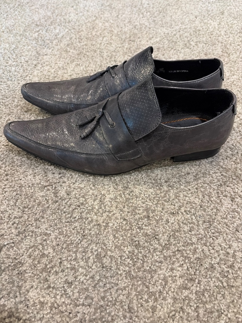 Shoes - Picture 2 of 4